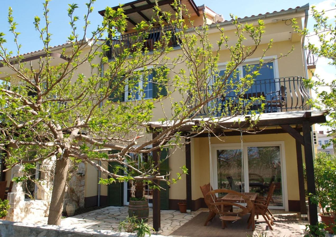 Apartments Batistic Supetarska Draga Extérieur photo
