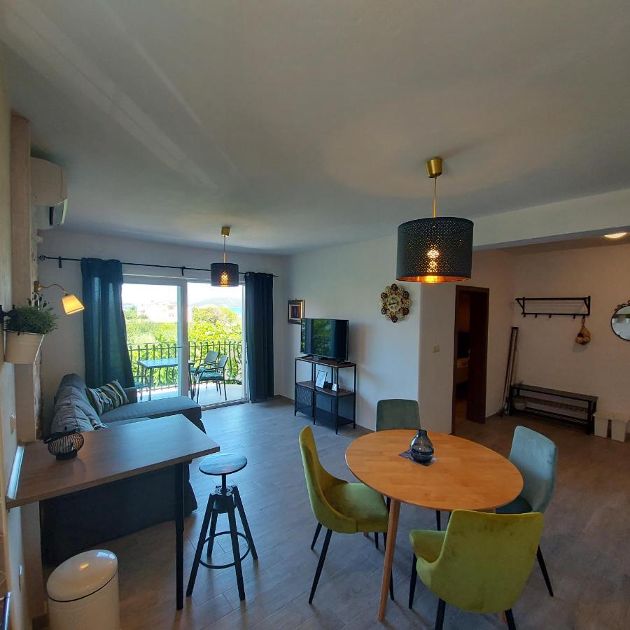 Apartments Batistic Supetarska Draga Extérieur photo
