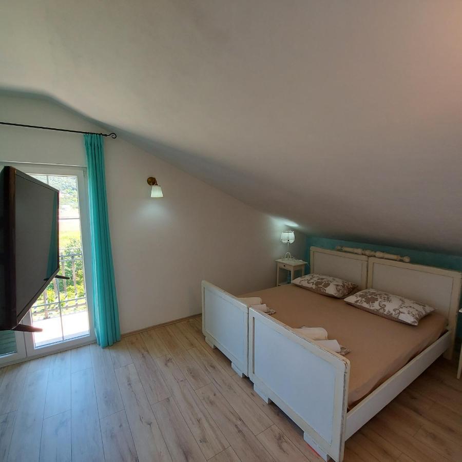Apartments Batistic Supetarska Draga Extérieur photo